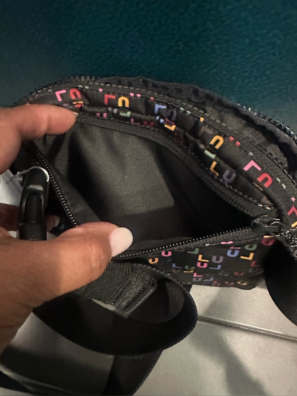Lululemon everywhere belt bag - Picture 4 of 5